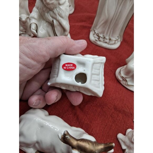 Spirit Of The Season Porcelain Nativity Set 10-Piece Handpainted Gold Accents Ch - Picture 12 of 12